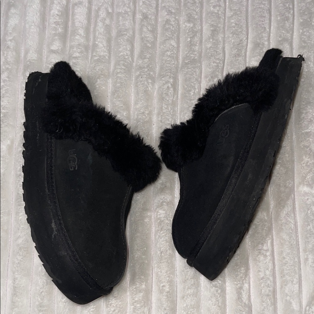 UGG Disquette Black Cozy Slippers | Size 9